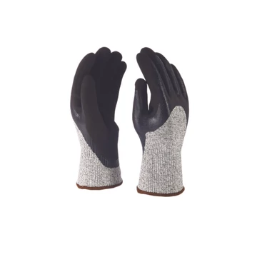 Szürke vágásbiztos kesztyű, fekete, duplanitril mártással