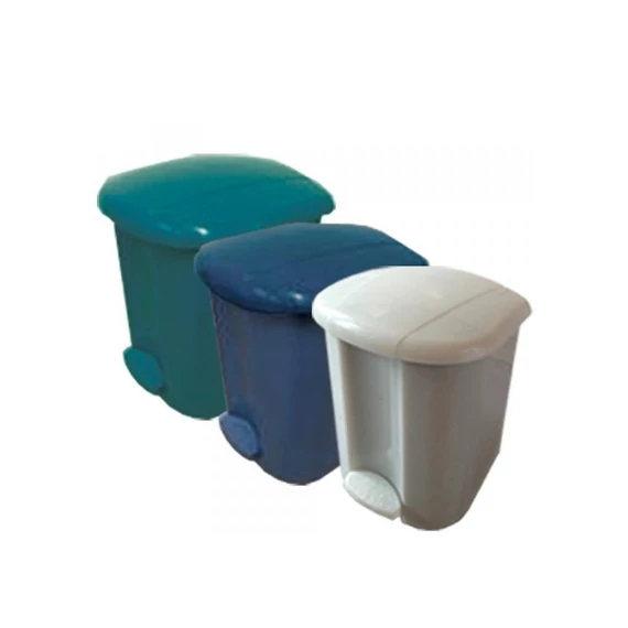 Beltéri kuka 17 L-es fedeles