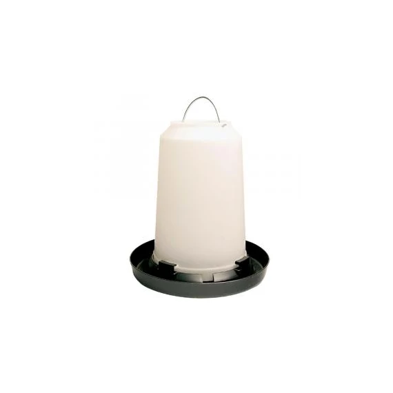 Műanyag itató 13 L